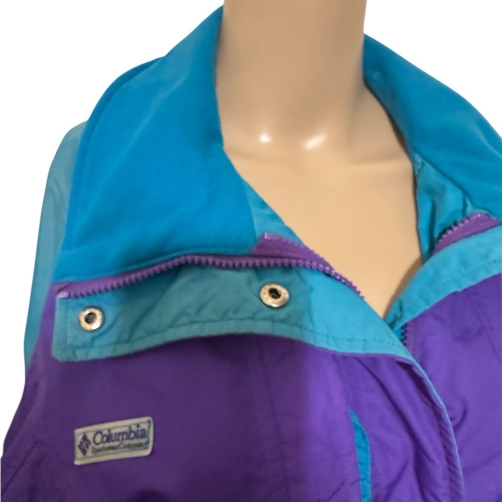 Columbia vintage Women's Vibrant Purple and Teal Ski Jacket - Picture 5 of 6